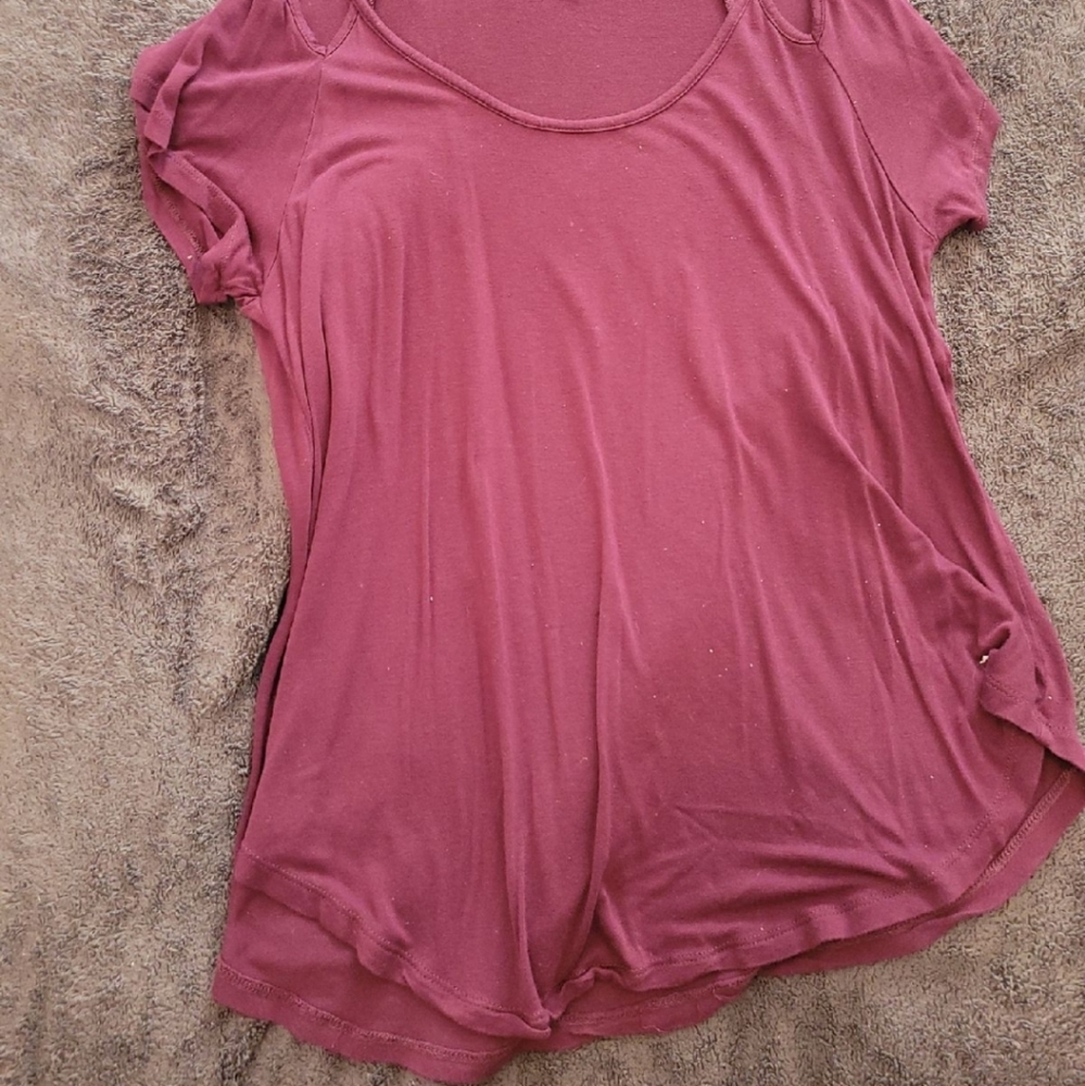 Cold shoulder top